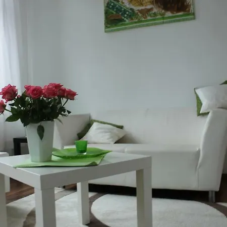Kerstin Rossbacher Apartment *