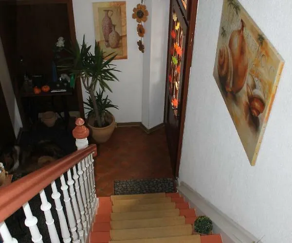 Kerstin Rossbacher *